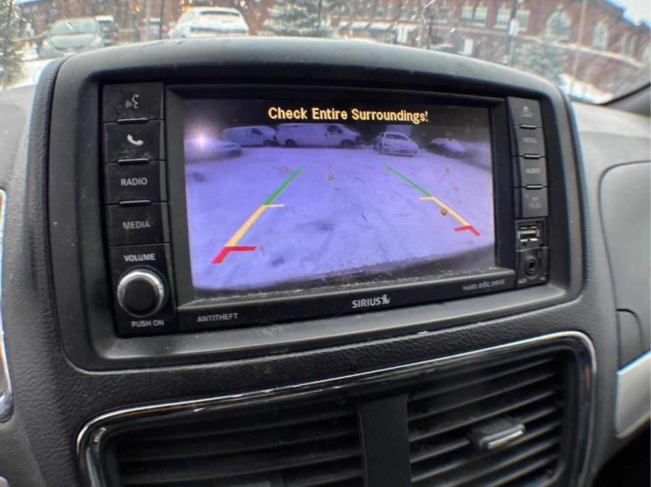 2019 Dodge Grand Caravan GT - LEATHER, POWER DOORS, NAV, HEATED SEATS! Photo19