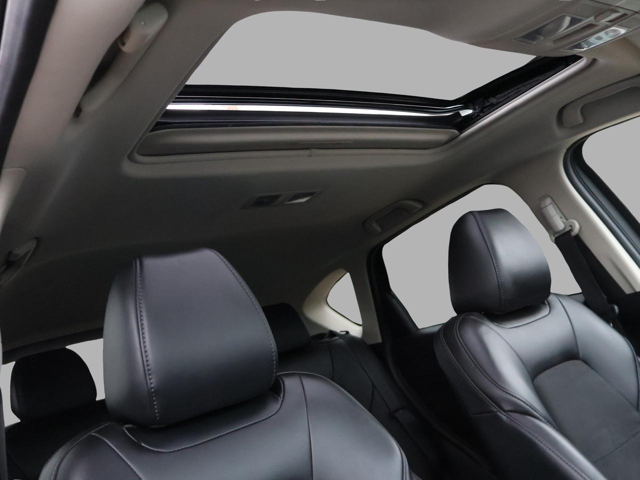 2019 Mazda CX-5 GS-TOURING PKG AWD CERTIFIED *ACCIDENT FREE*1 OWNER*MAZDA MAINTAIN* CAMERA NAV BLUETOOTH HEATED SEATS SUNROOF CRUISE Photo