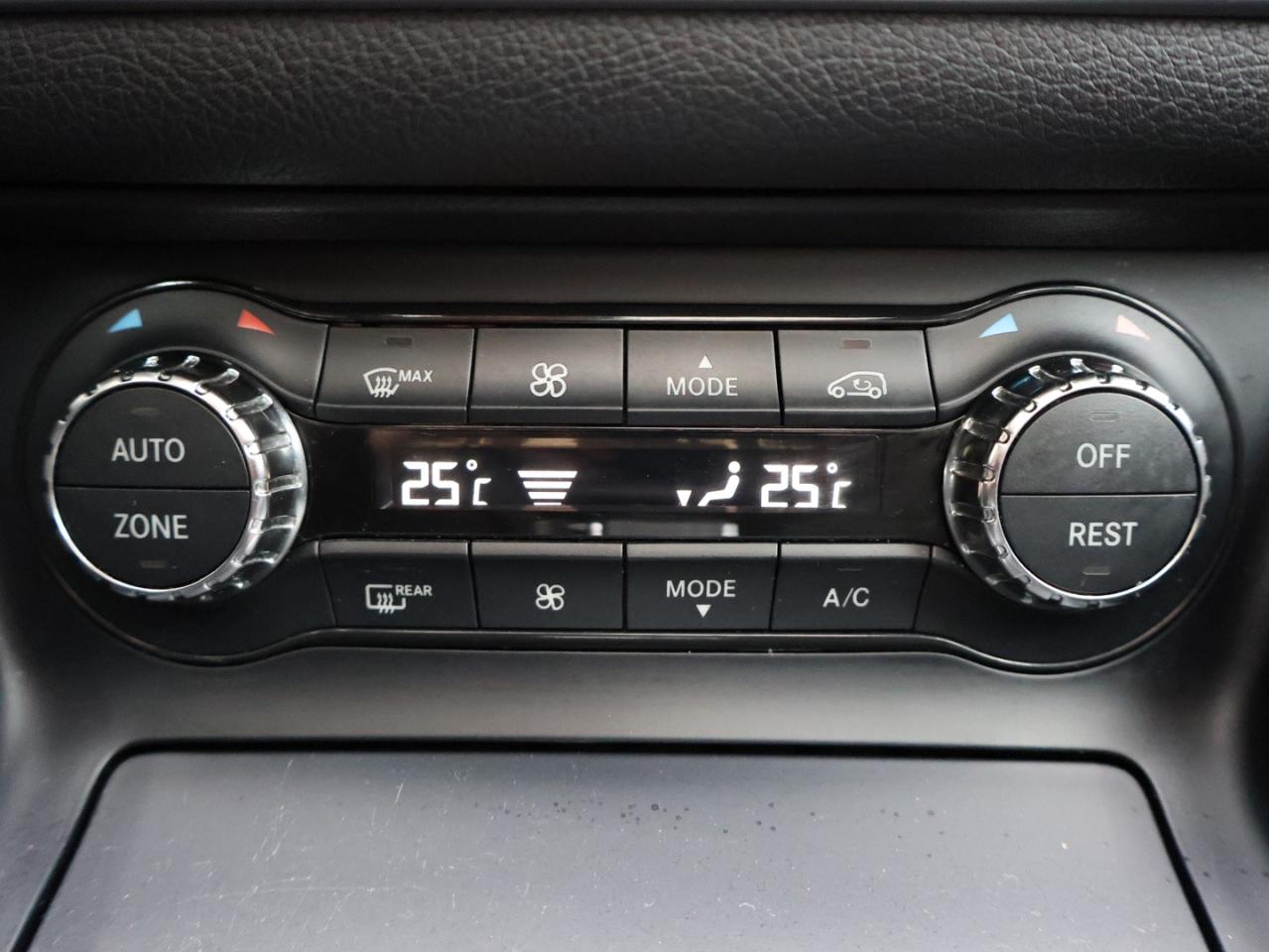 2017 Mercedes-Benz GLA GLA45 AMG AWD CERTIFIED *M.B MAINTAIN* CAMERA NAV BLUETOOTH LEATHER HEATED SEATS SUNROOF CRUISE ALLOYS Photo