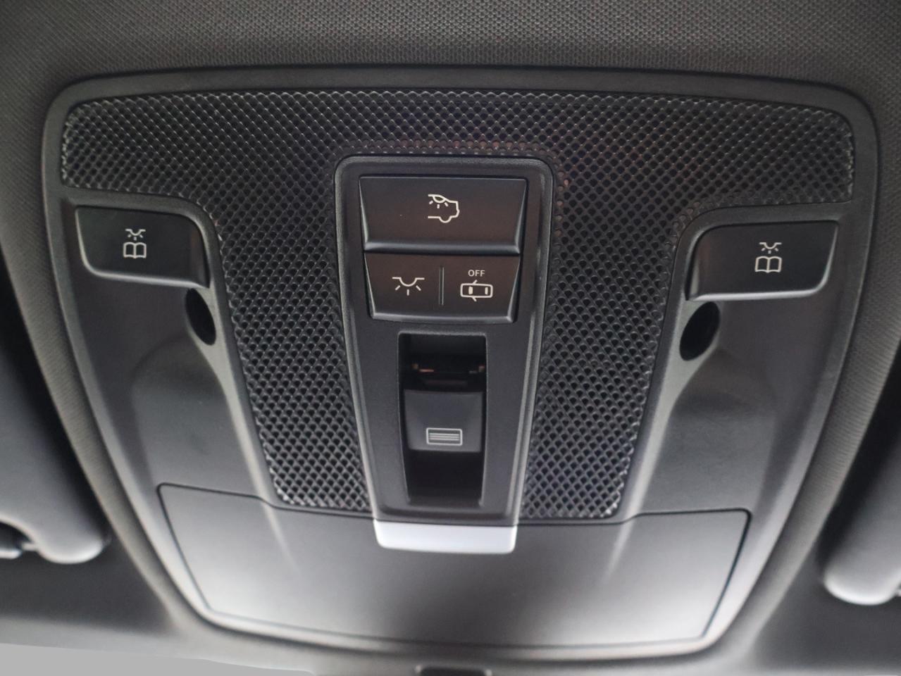 2017 Mercedes-Benz GLA GLA45 AMG AWD CERTIFIED *M.B MAINTAIN* CAMERA NAV BLUETOOTH LEATHER HEATED SEATS SUNROOF CRUISE ALLOYS Photo