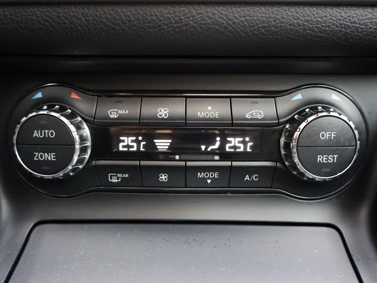 2017 Mercedes-Benz GLA GLA45 AMG AWD CERTIFIED *M.B MAINTAIN* CAMERA NAV BLUETOOTH LEATHER HEATED SEATS SUNROOF CRUISE ALLOYS Photo