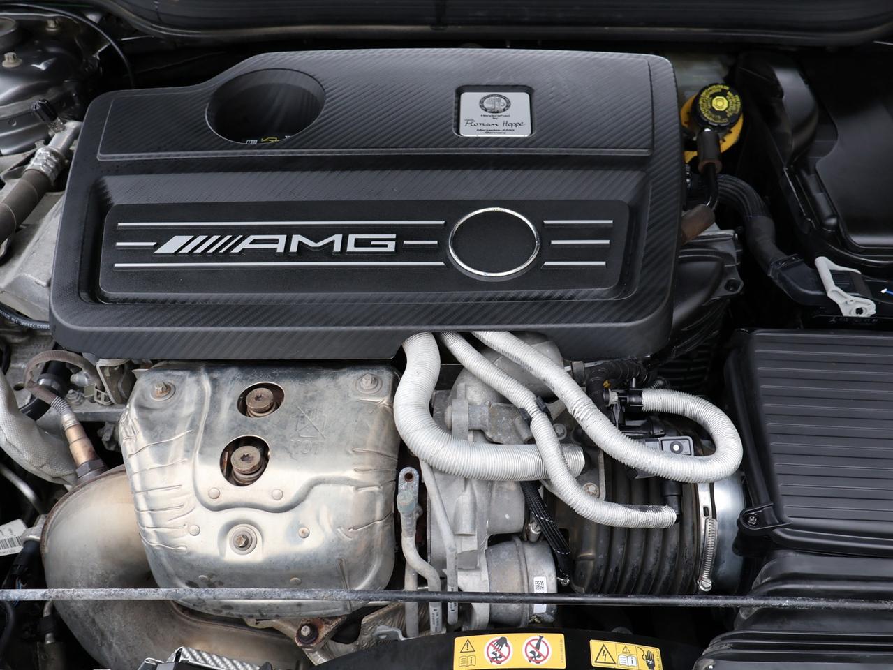 2017 Mercedes-Benz GLA GLA45 AMG AWD CERTIFIED *M.B MAINTAIN* CAMERA NAV BLUETOOTH LEATHER HEATED SEATS SUNROOF CRUISE ALLOYS Photo