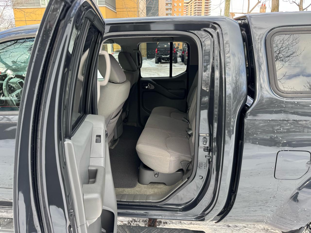 2013 Nissan Frontier SV CREWCAB! - 4X4 Photo