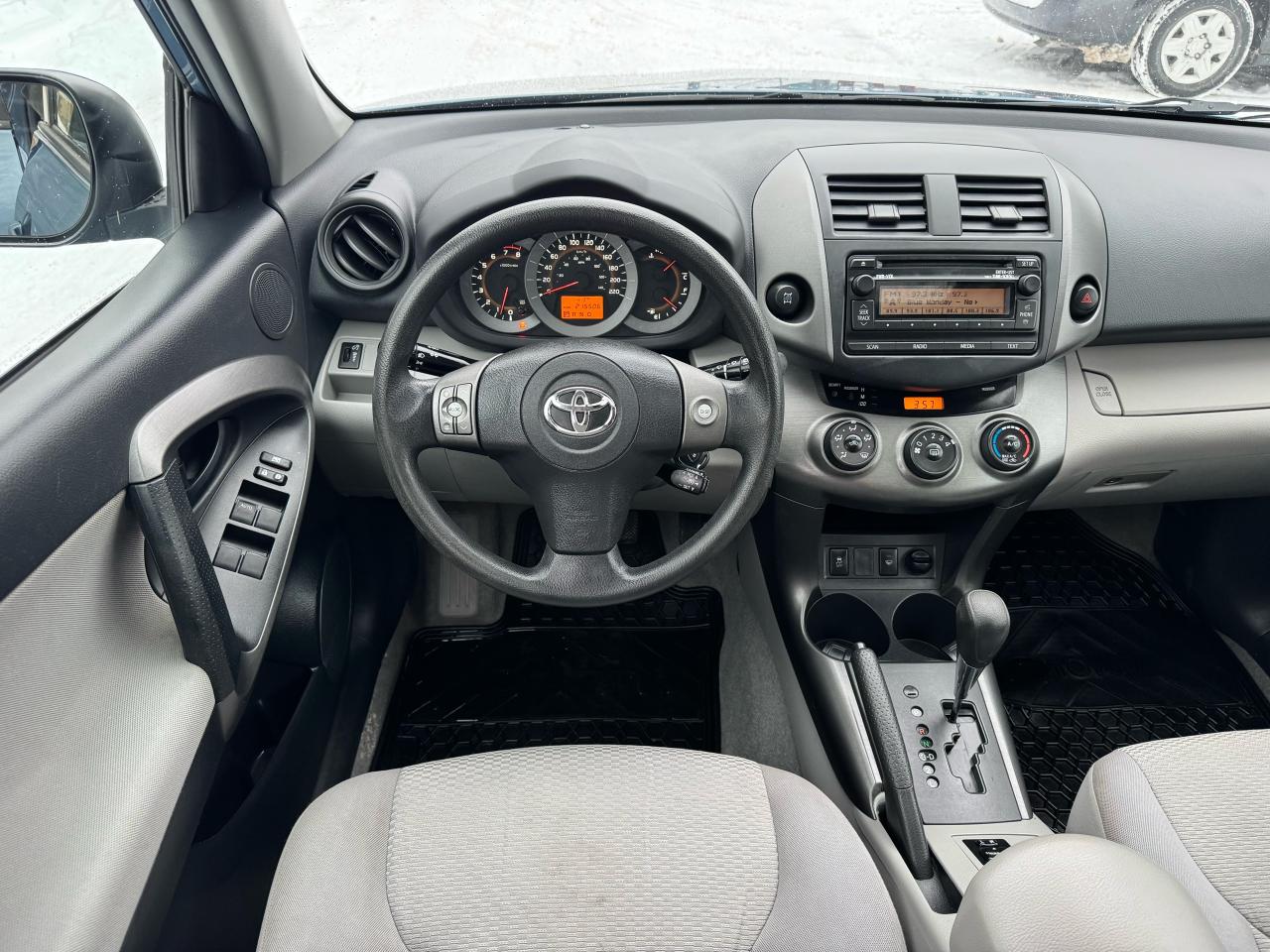 2012 Toyota RAV4 SUNROOF! - 4WD Photo