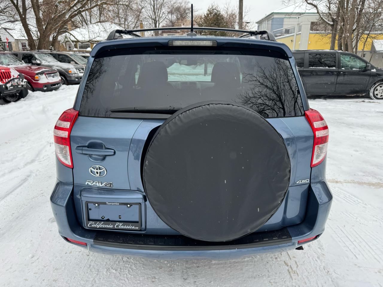 2012 Toyota RAV4 SUNROOF! - 4WD Photo3