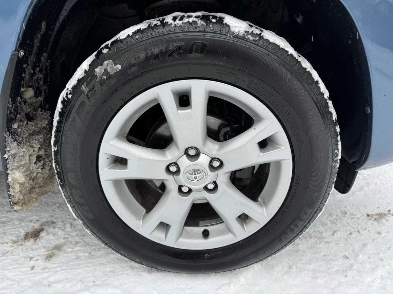 2012 Toyota RAV4 SUNROOF! - 4WD Photo