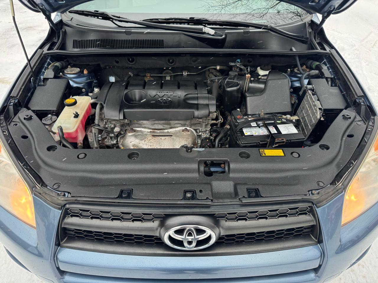 2012 Toyota RAV4 SUNROOF! - 4WD Photo