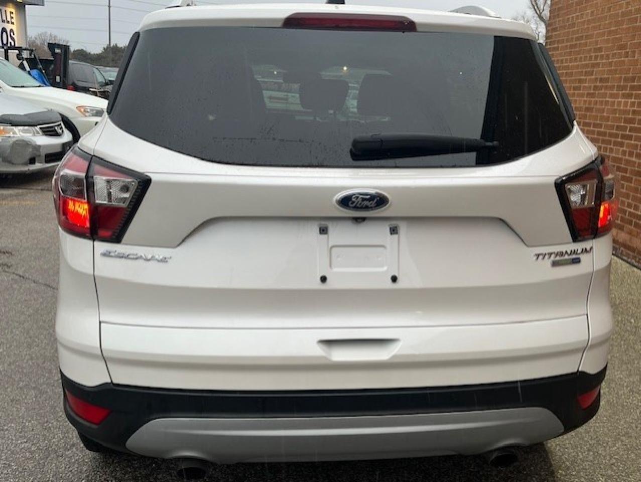 2017 Ford Escape 4WD 4DR TITANIUM Photo3