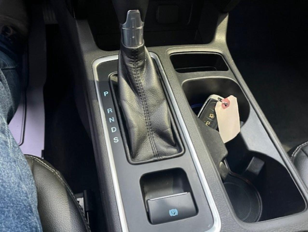 2017 Ford Escape 4WD 4DR TITANIUM Photo