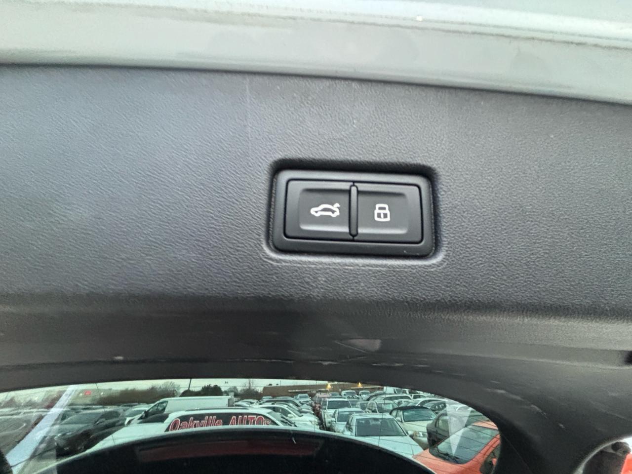 2023 Audi Q4 e-tron 50 quattro Photo