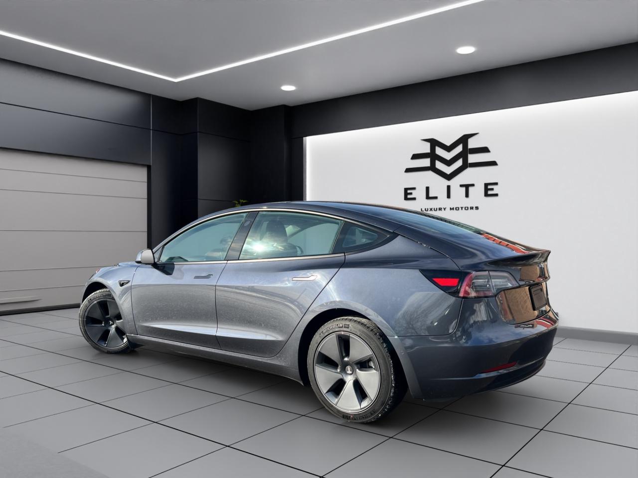 2022 Tesla Model 3 LONG RANGE ALL-WHEEL DRIVE - NAVI - 14,000KMS !!! Photo