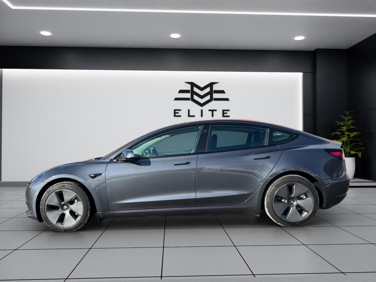 2022 Tesla Model 3 LONG RANGE ALL-WHEEL DRIVE - NAVI - 14,000KMS !!! Photo3