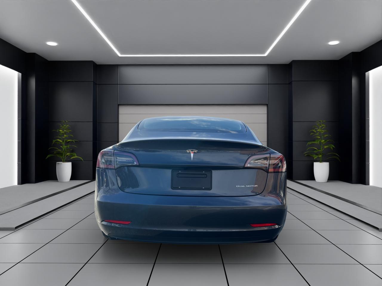 2022 Tesla Model 3 LONG RANGE ALL-WHEEL DRIVE - NAVI - 14,000KMS !!! Photo