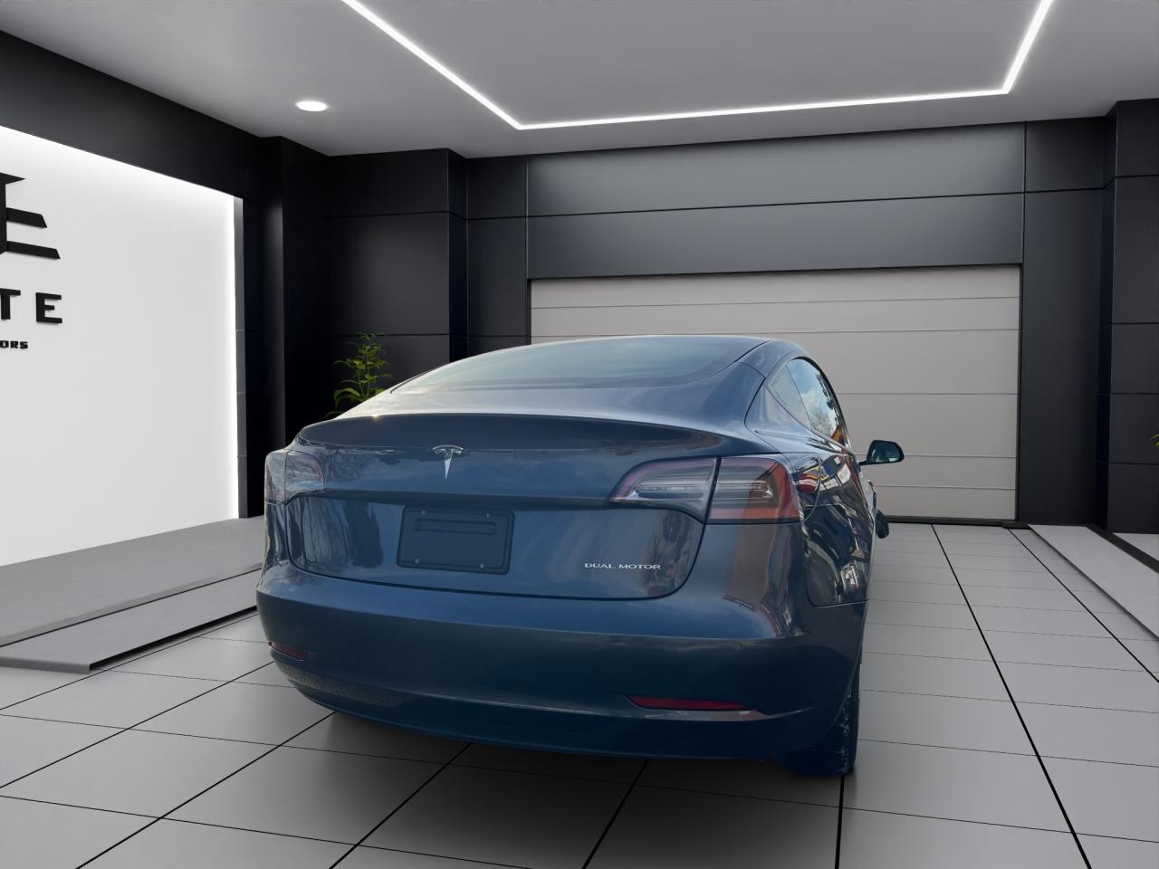 2022 Tesla Model 3 LONG RANGE ALL-WHEEL DRIVE - NAVI - 14,000KMS !!! Photo