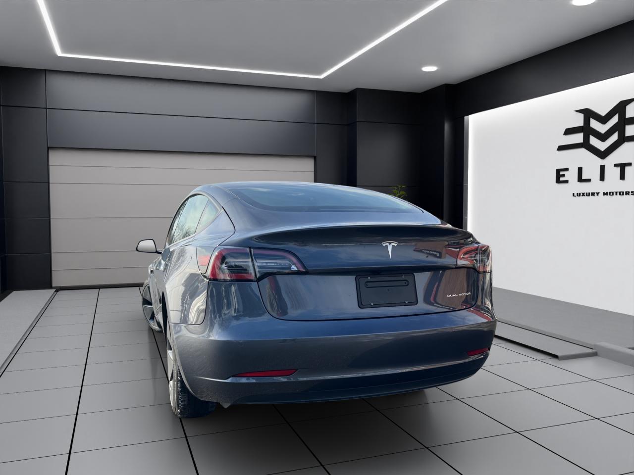 2022 Tesla Model 3 LONG RANGE ALL-WHEEL DRIVE - NAVI - 14,000KMS !!! Photo