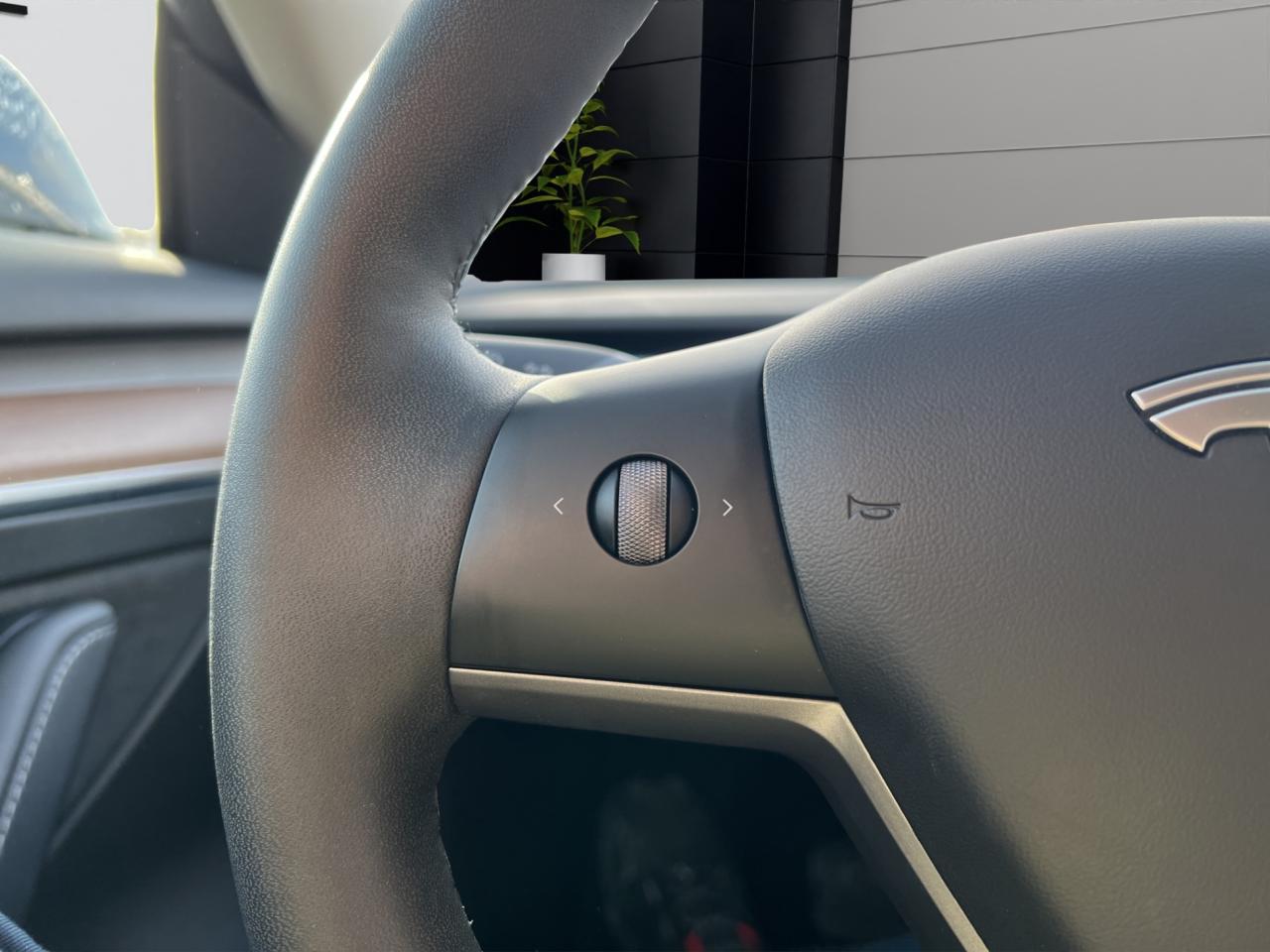 2022 Tesla Model 3 LONG RANGE ALL-WHEEL DRIVE - NAVI - 14,000KMS !!! Photo