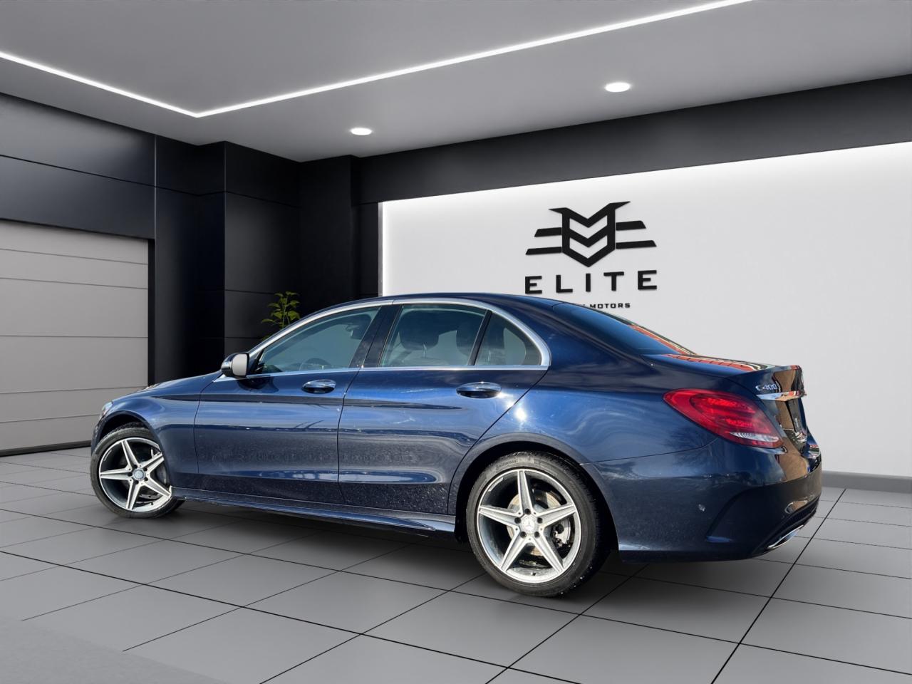 2015 Mercedes-Benz C-Class C400 4MATIC - AMG PKG - SUNROOF - LEATHER !! Photo