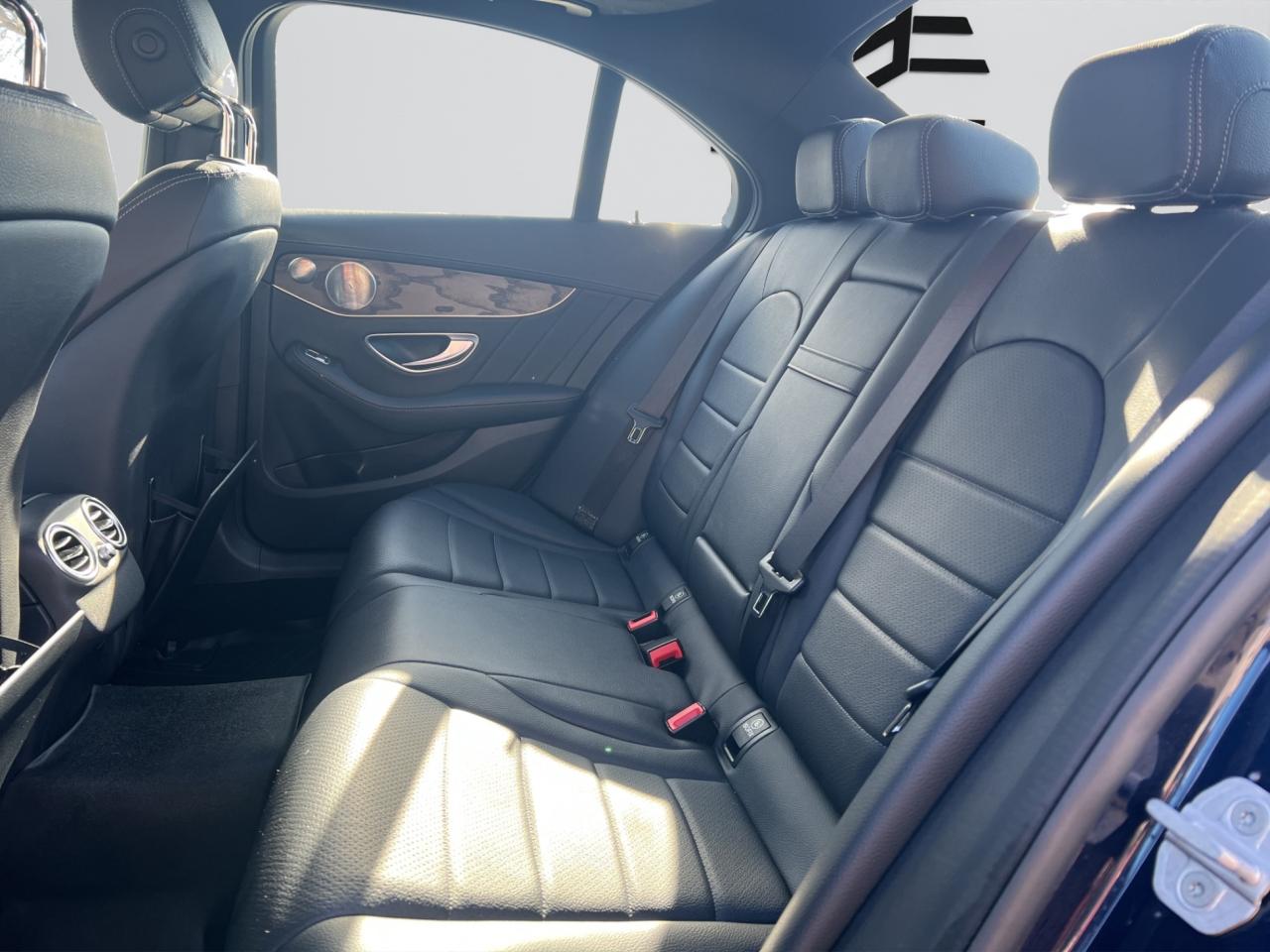 2015 Mercedes-Benz C-Class C400 4MATIC - AMG PKG - SUNROOF - LEATHER !! Photo