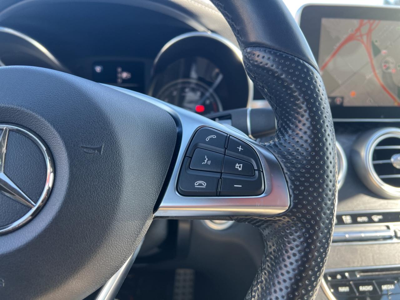 2015 Mercedes-Benz C-Class C400 4MATIC - AMG PKG - SUNROOF - LEATHER !! Photo