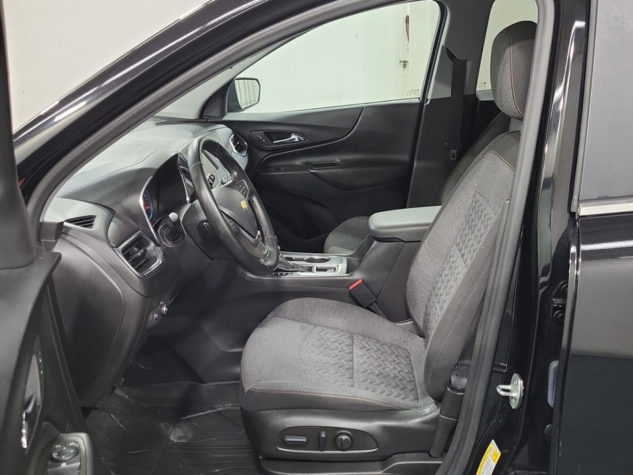 2023 Chevrolet Equinox LT AWD - Blind Spot Monitor - Reverse Camera !! Photo