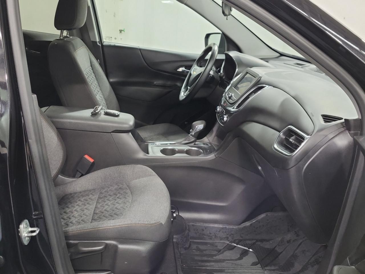 2023 Chevrolet Equinox LT AWD - Blind Spot Monitor - Reverse Camera !! Photo