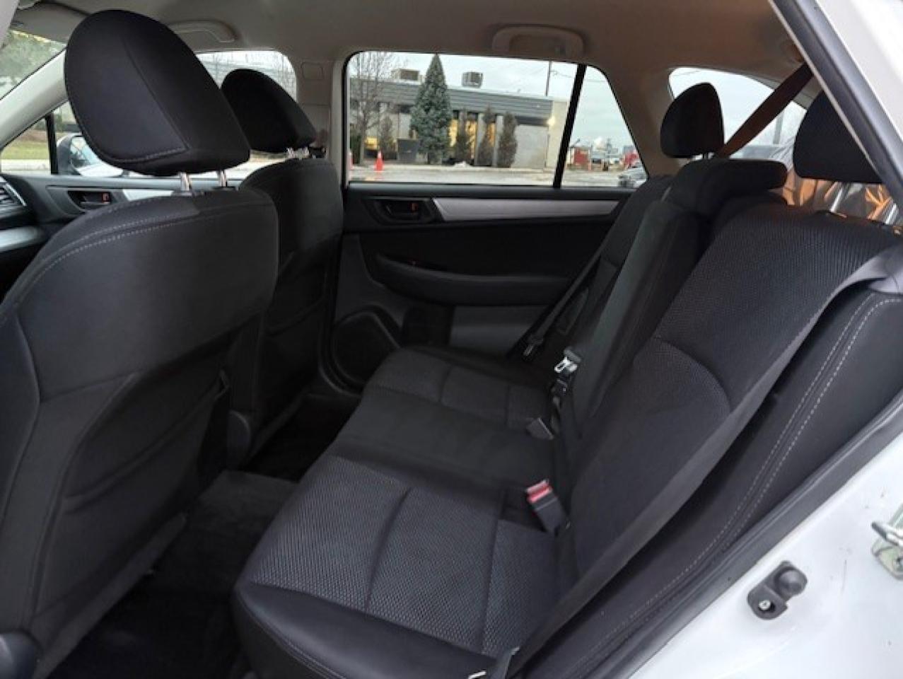 2015 Subaru Outback 2.5i **BACK UP CAMERA-BLUETOOTH-2 SETS OF TIRES** Photo