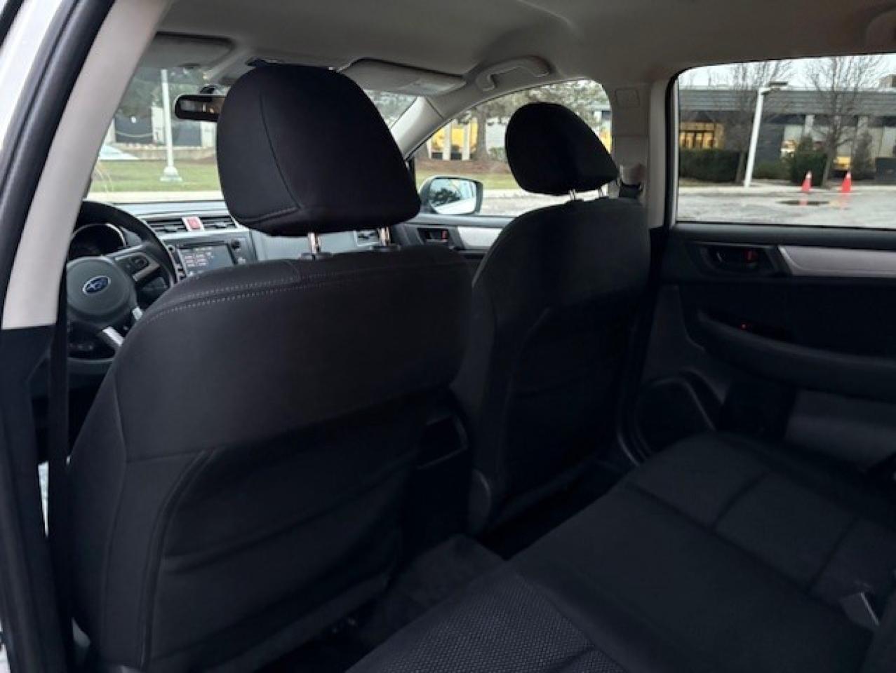 2015 Subaru Outback 2.5i **BACK UP CAMERA-BLUETOOTH-2 SETS OF TIRES** Photo