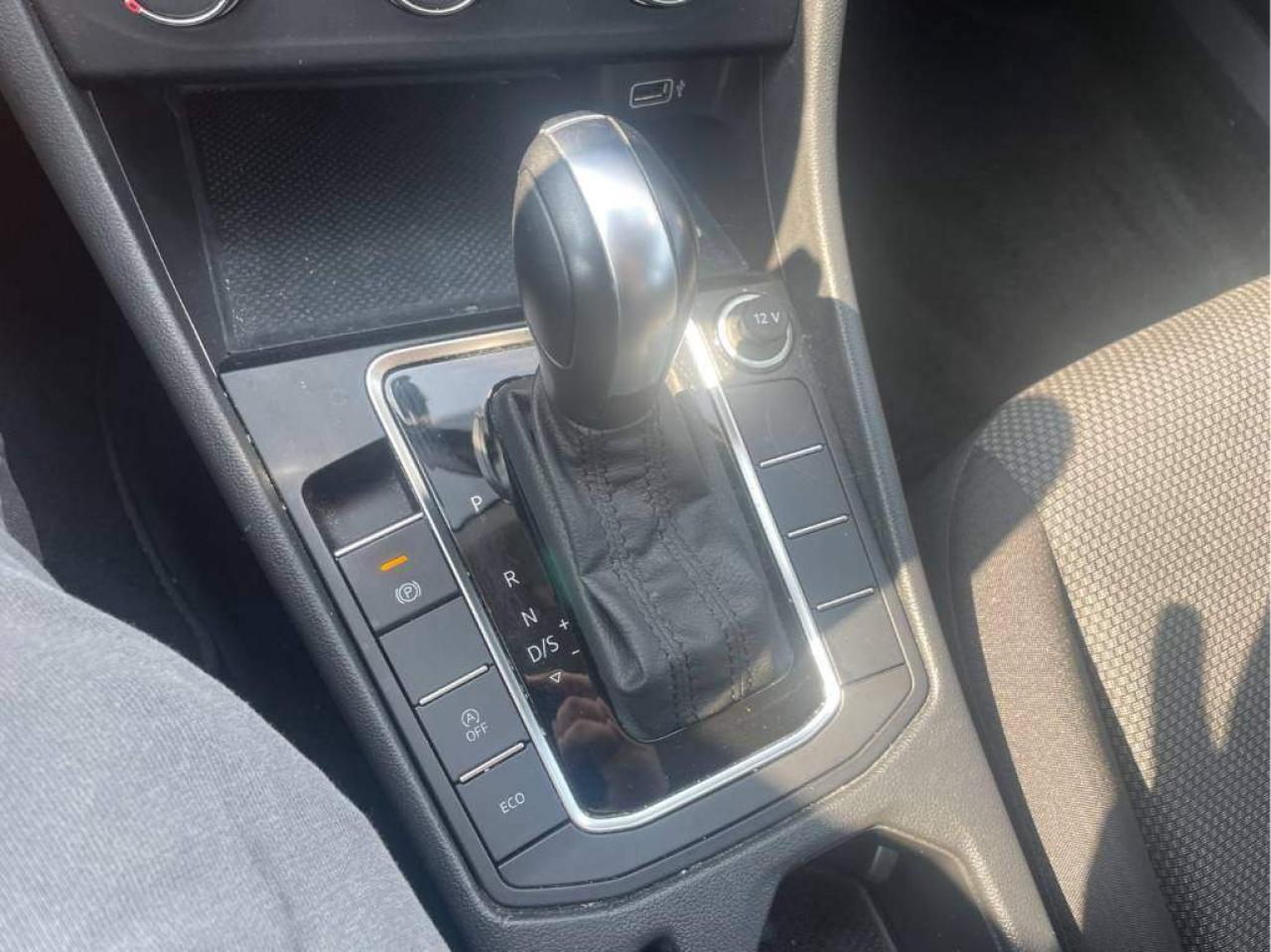 2019 Volkswagen Jetta Comfortline AUTO Photo