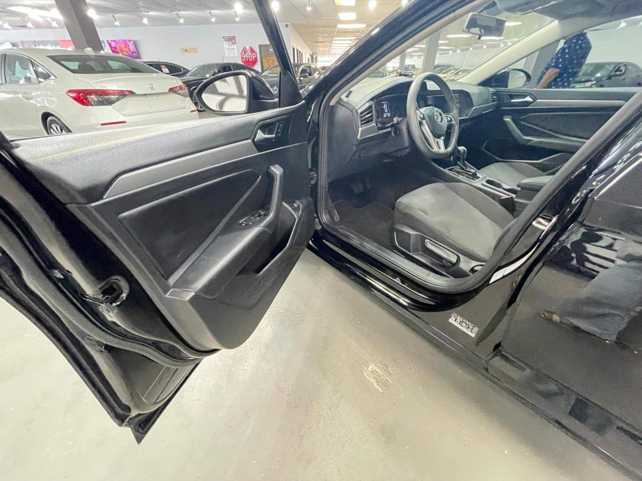 2019 Volkswagen Jetta Comfortline AUTO Photo