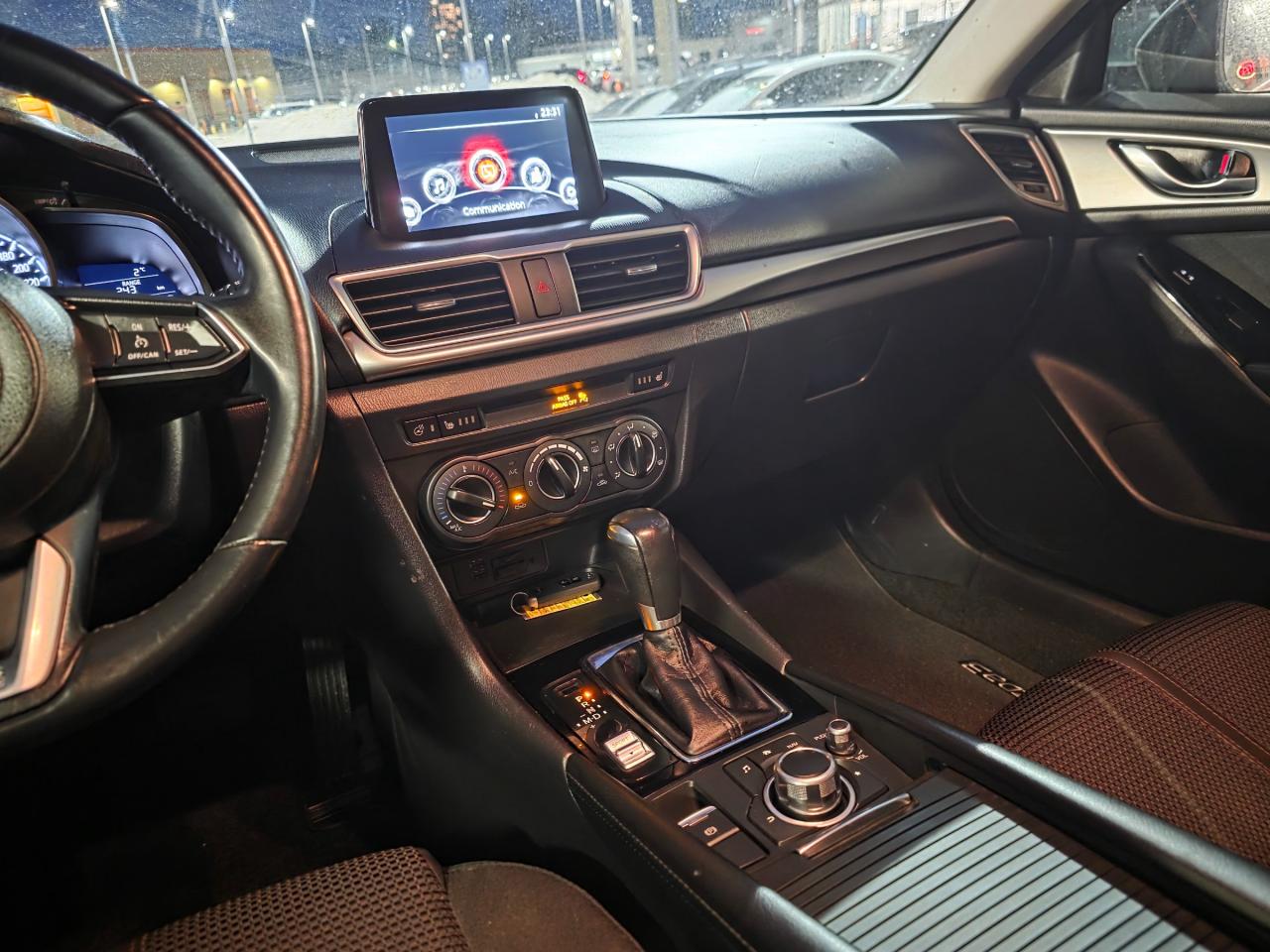 2017 Mazda MAZDA3 GS Heated Steering | Heated Seats | Back up Camera | Bluetooth Photo