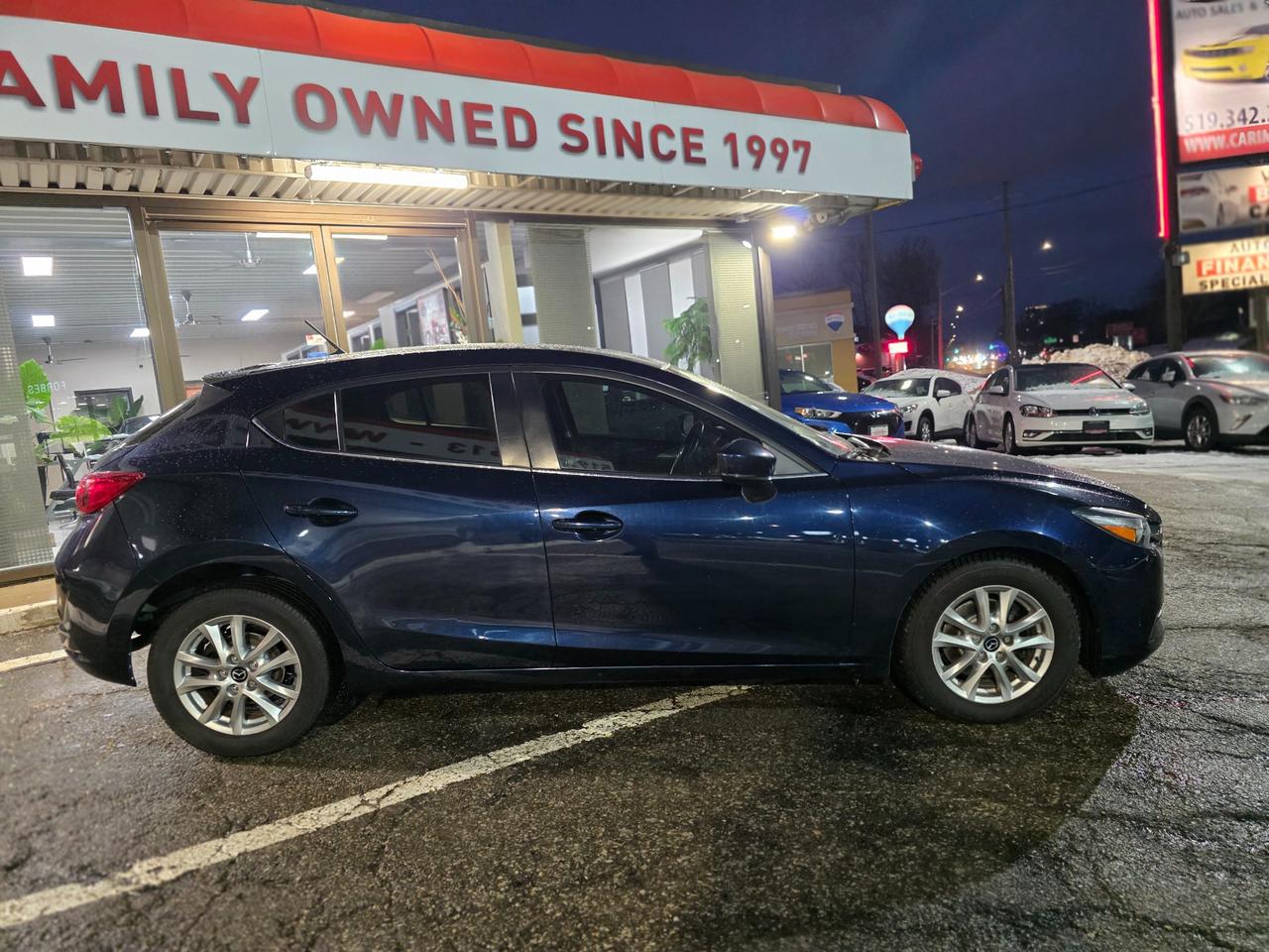 2017 Mazda MAZDA3 GS Heated Steering | Heated Seats | Back up Camera | Bluetooth Photo