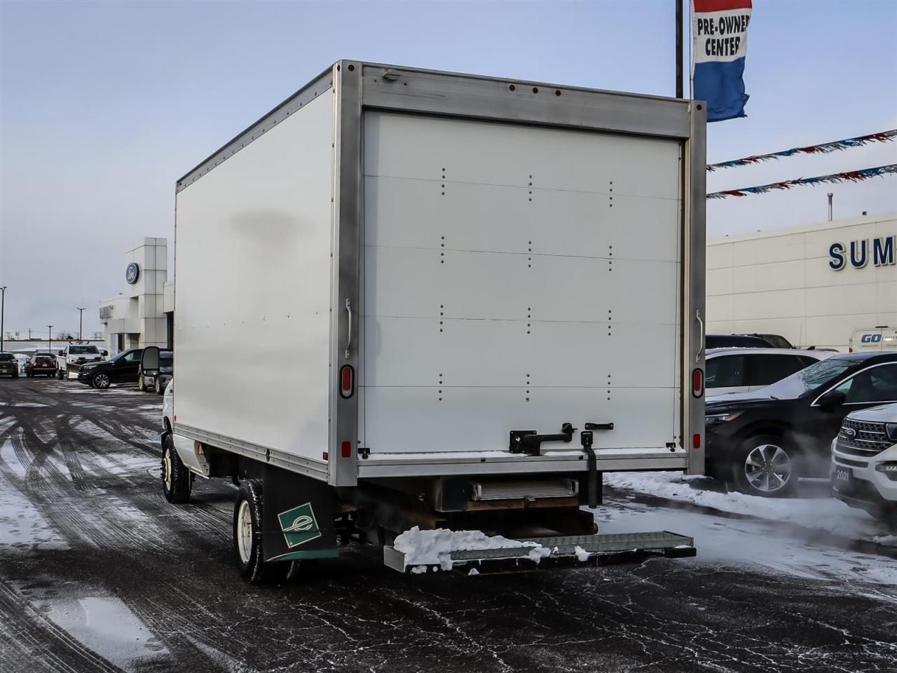 2024 Ford E450 Cutaway Photo