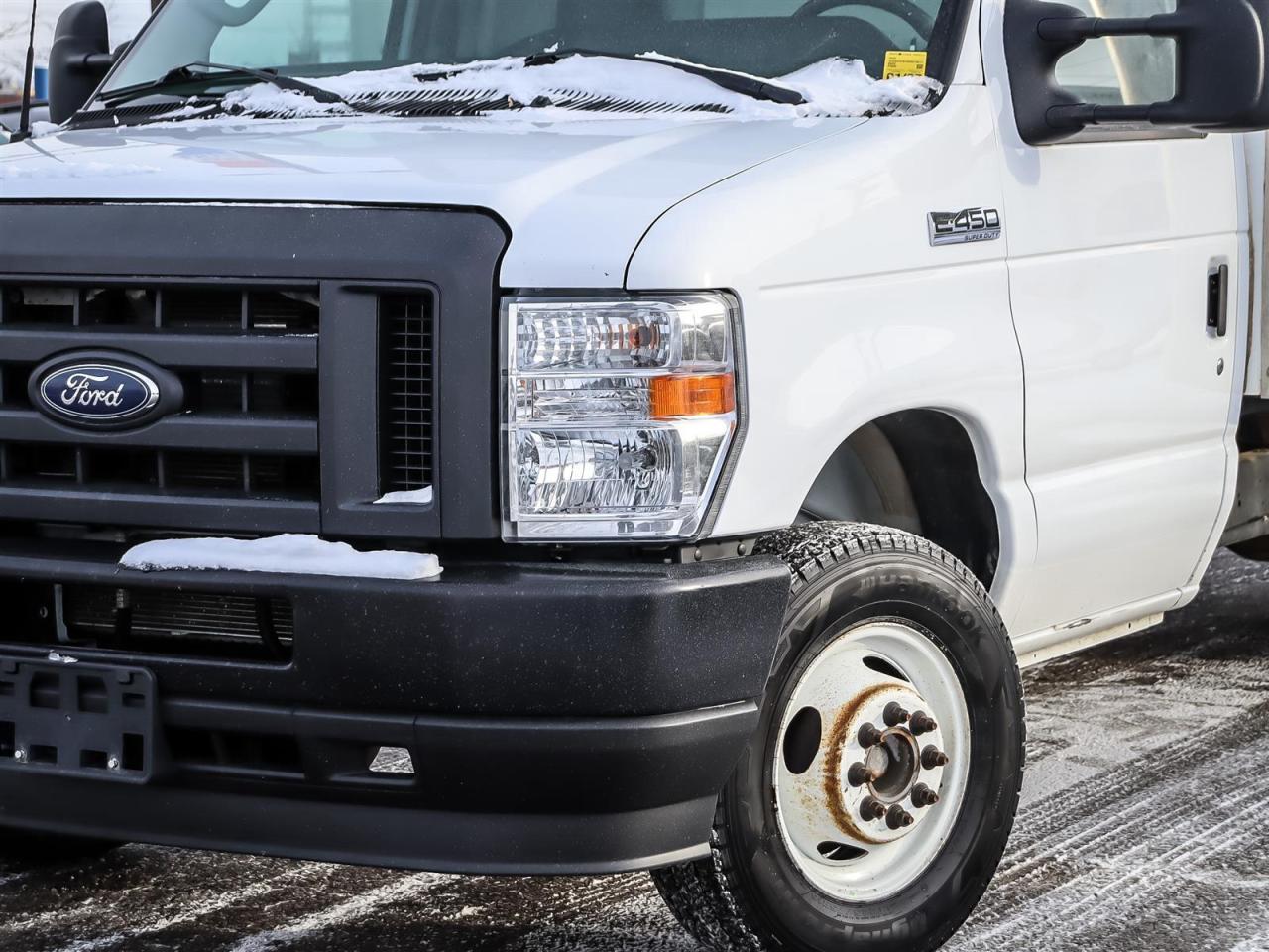 2024 Ford E450 Cutaway Photo