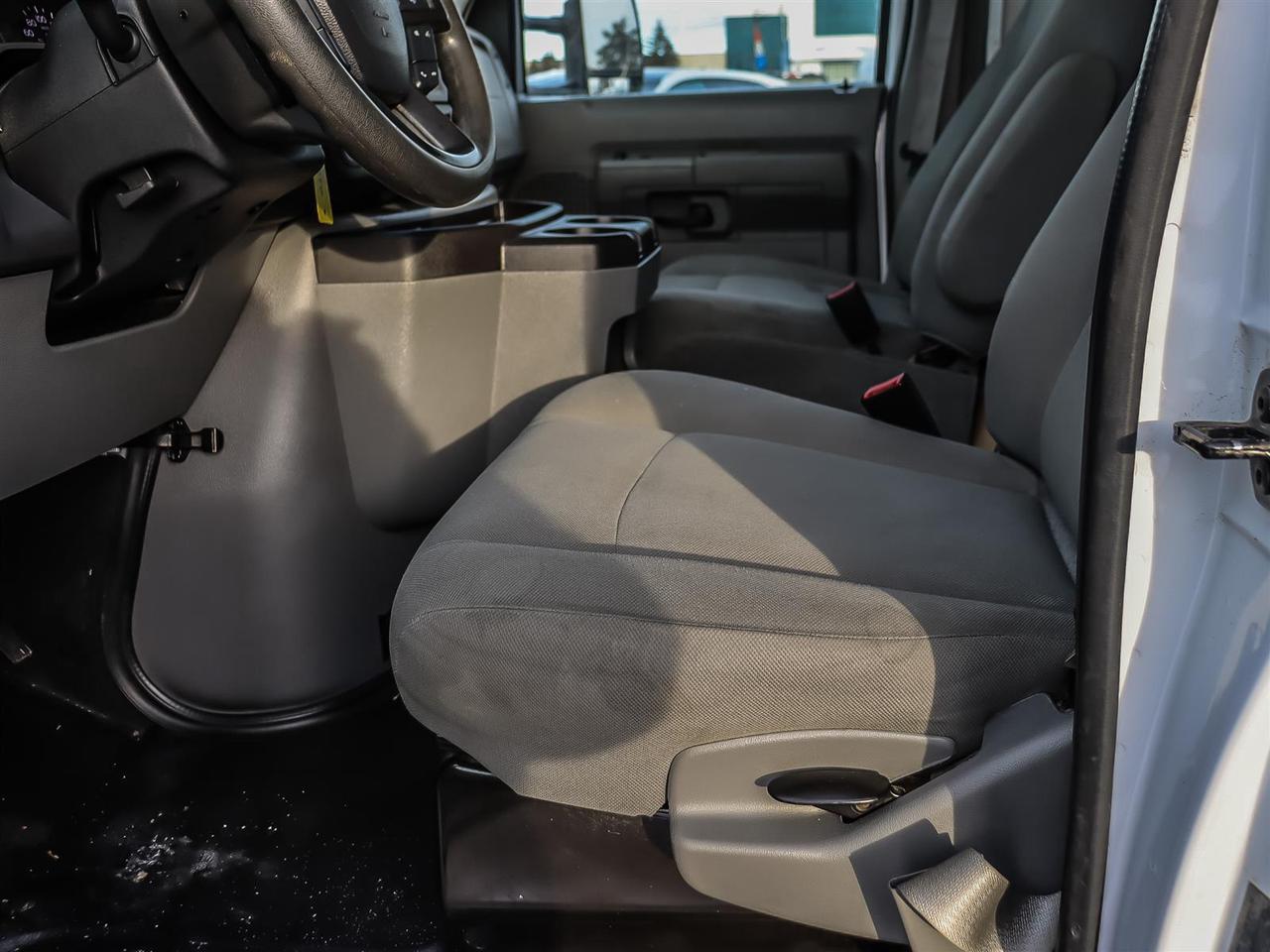 2024 Ford E450 Cutaway 16 ' Cube Van | Ramp | Photo