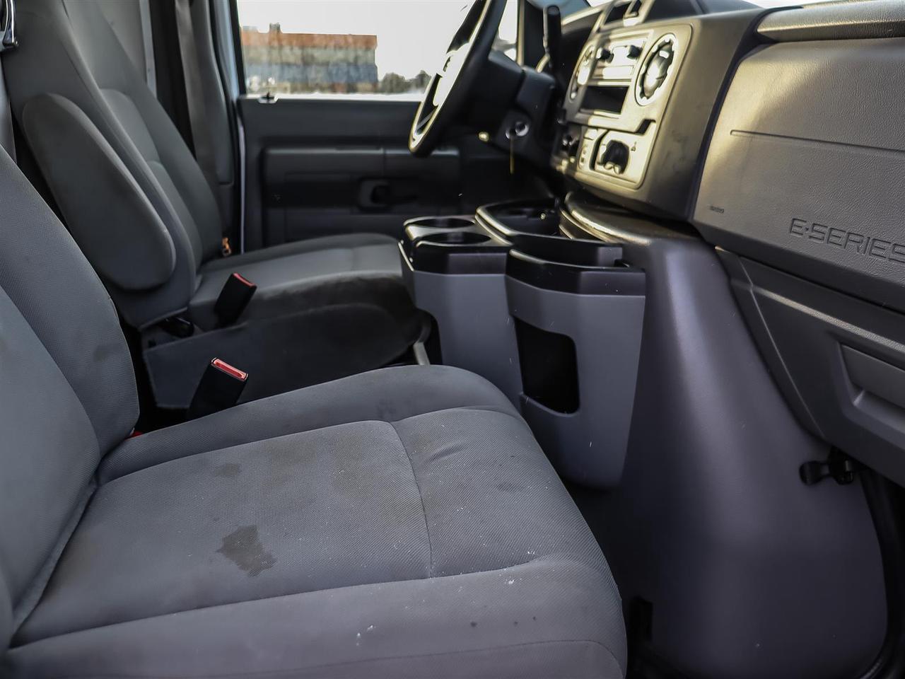 2024 Ford E450 Cutaway 16 ' Cube Van | Ramp | Photo