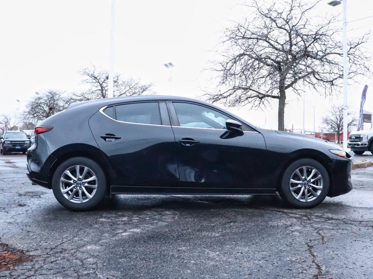 2019 Mazda MAZDA3 Sport GS w LUX PKG | 2.5L | ROOF | MEM SEATS | HTD STR W Photo
