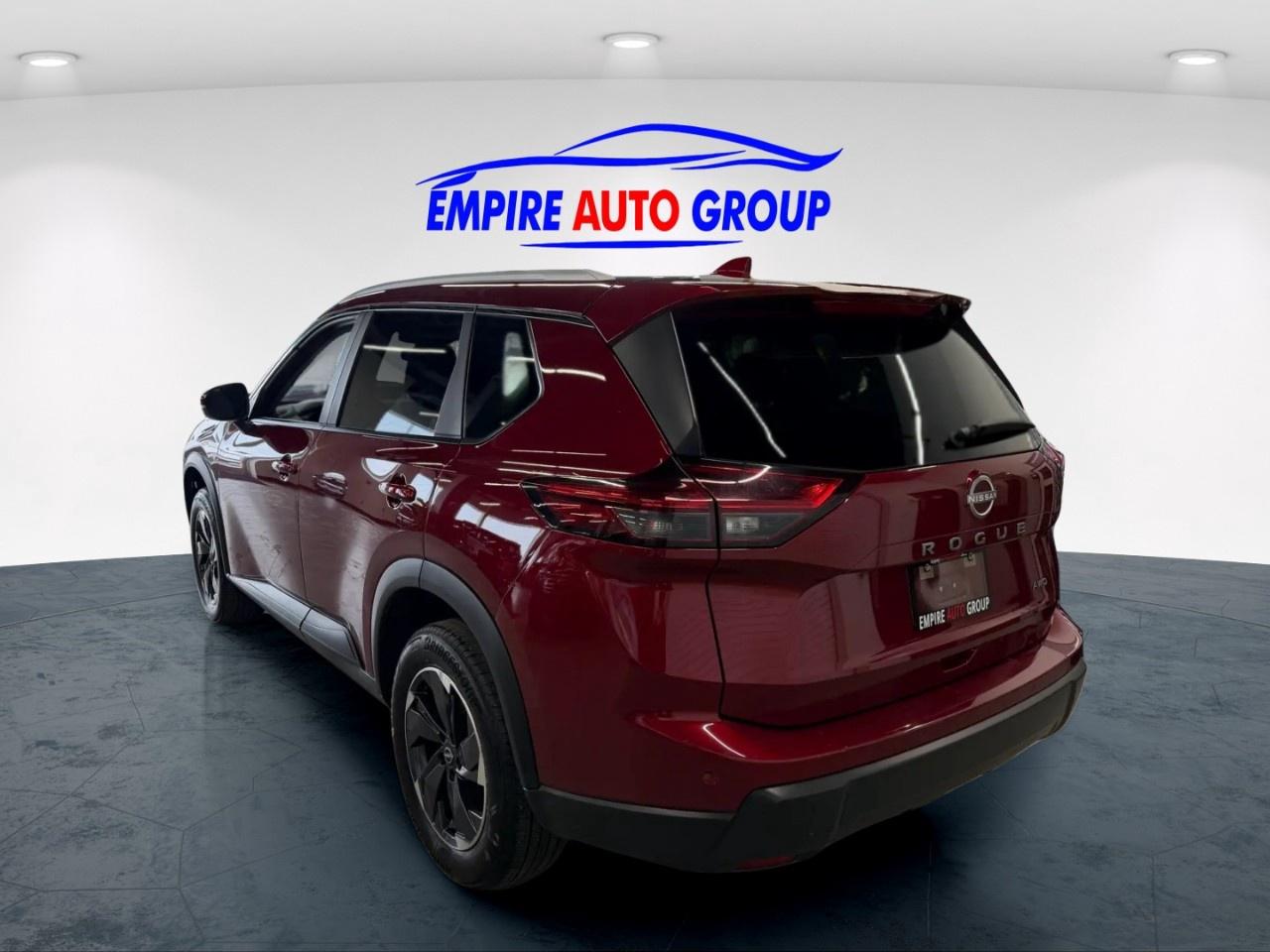 2025 Nissan Rogue SV Photo