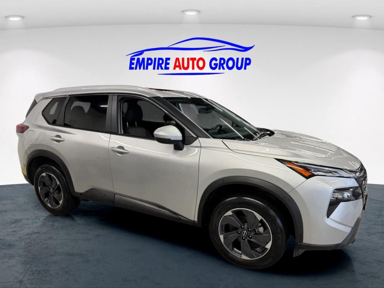 2025 Nissan Rogue SV Photo4