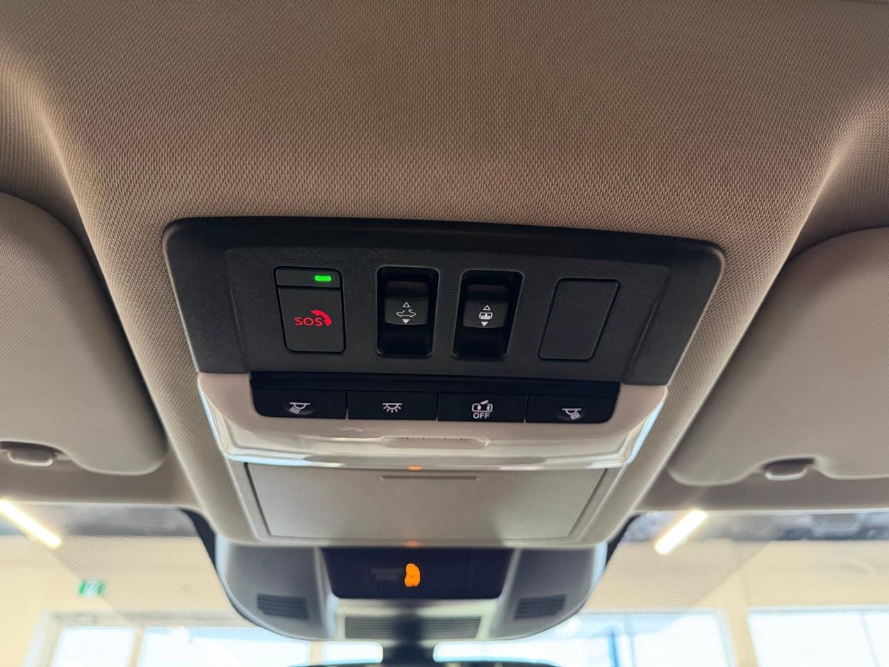 2025 Nissan Rogue SV Photo