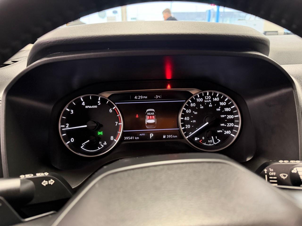 2025 Nissan Rogue SV Photo