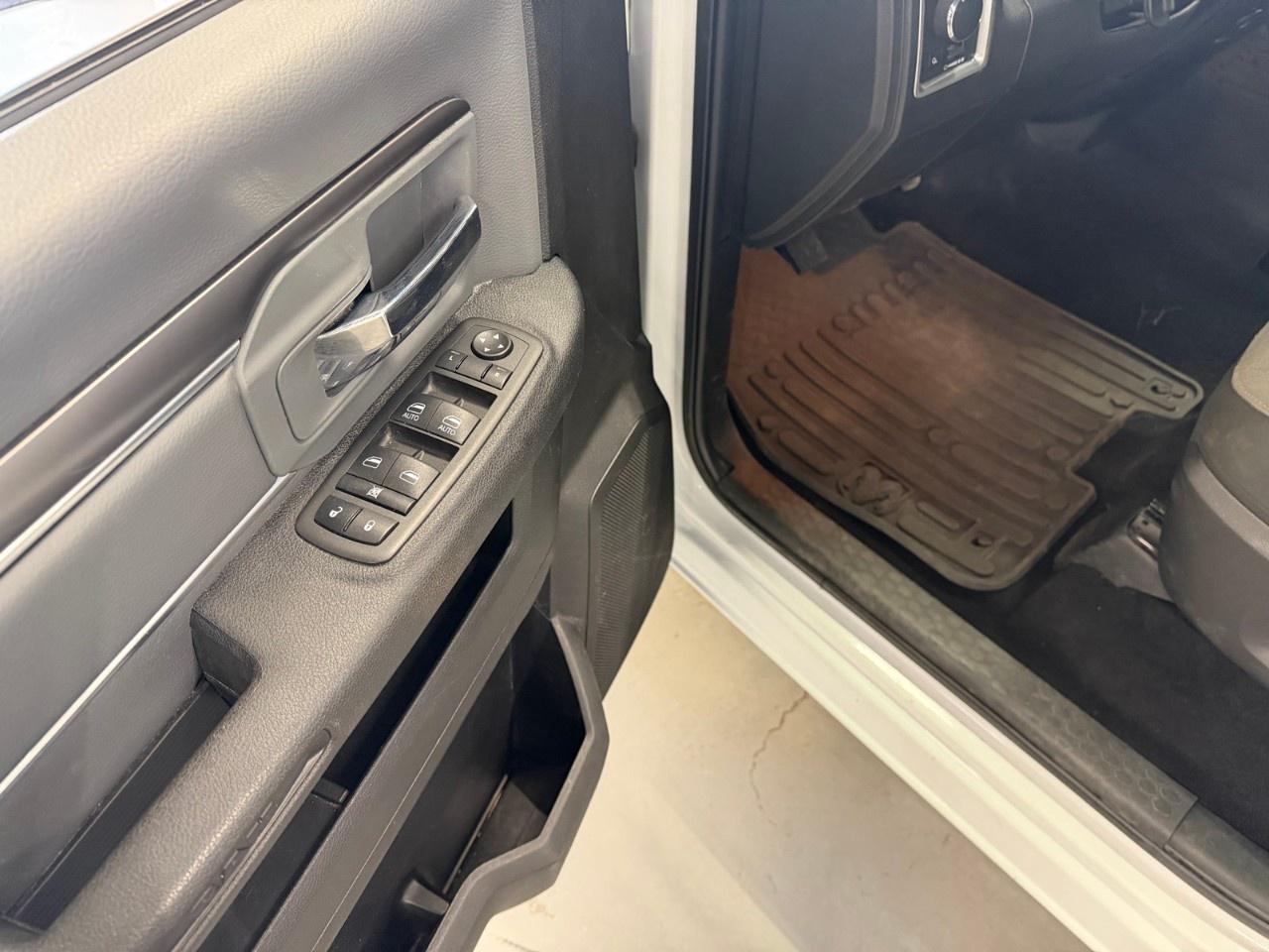 2023 RAM 1500 TRADESMAN Photo