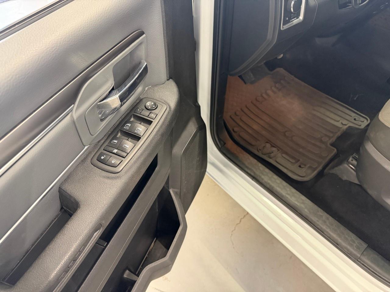 2023 RAM 1500 TRADESMAN Photo