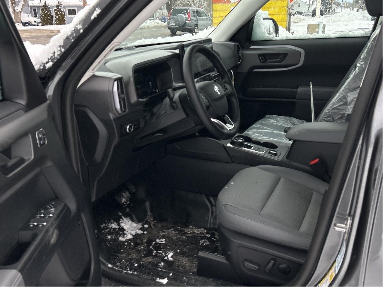 2025 Ford Bronco Sport BADLANDS 4x4 400A Photo