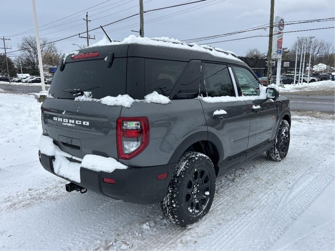 2025 Ford Bronco Sport BADLANDS 4x4 400A Photo4
