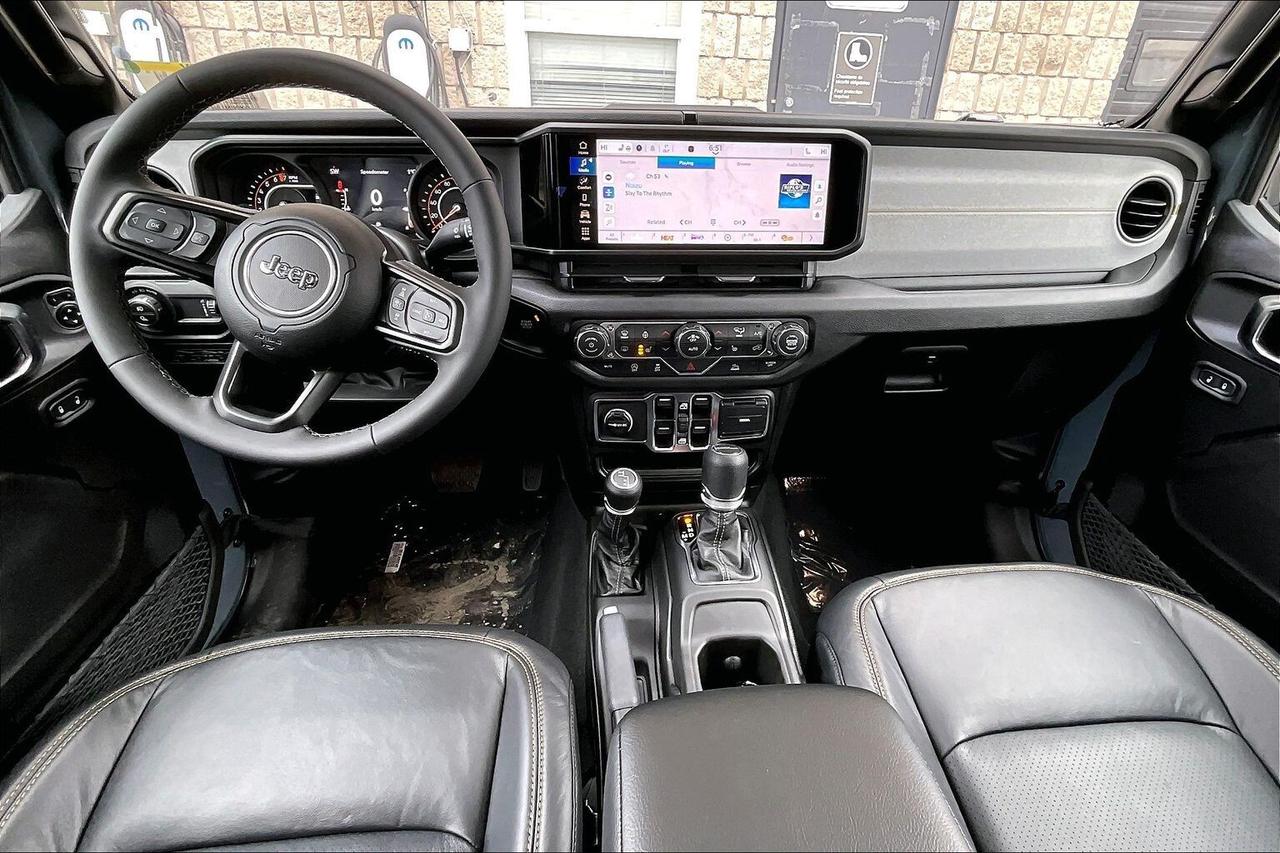 2026 Jeep Gladiator NIGHTHAWK | Leather | Hardtop | Conv Grp | LED's Photo4