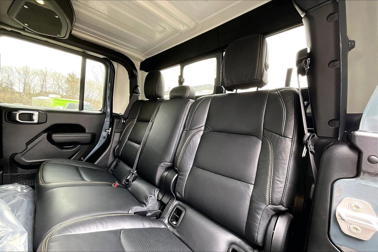 2026 Jeep Gladiator NIGHTHAWK | Leather | Hardtop | Conv Grp | LED's Photo