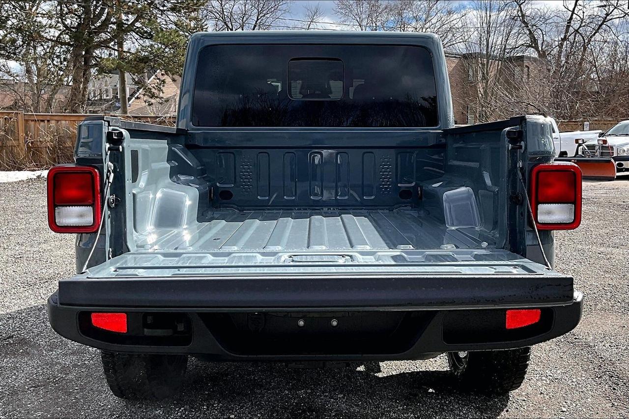 2026 Jeep Gladiator NIGHTHAWK | Leather | Hardtop | Conv Grp | LED's Photo
