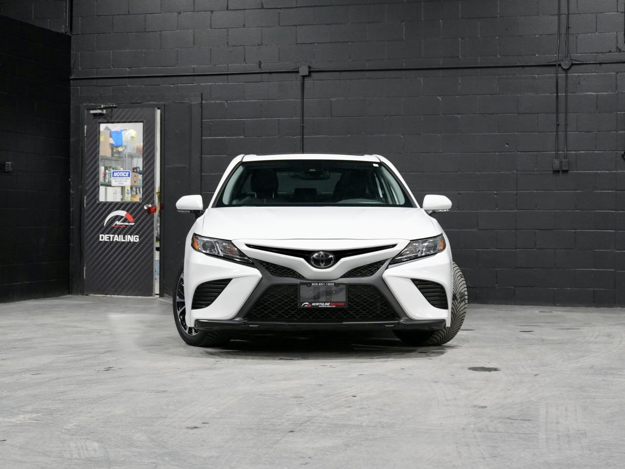 2019 Toyota Camry SE /ROOF/CARPLAY/COLLISION AVOIDANCE/NO ACCIDENTS Photo2