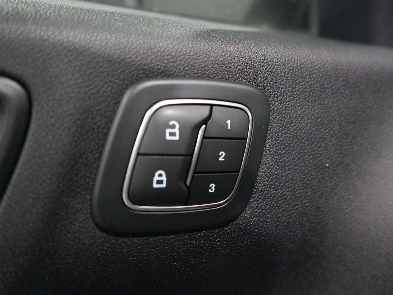 2022 Ford Escape Titanium Plug-In Hybrid/HUD/B&O/ADAPTIVE CRUISE Photo