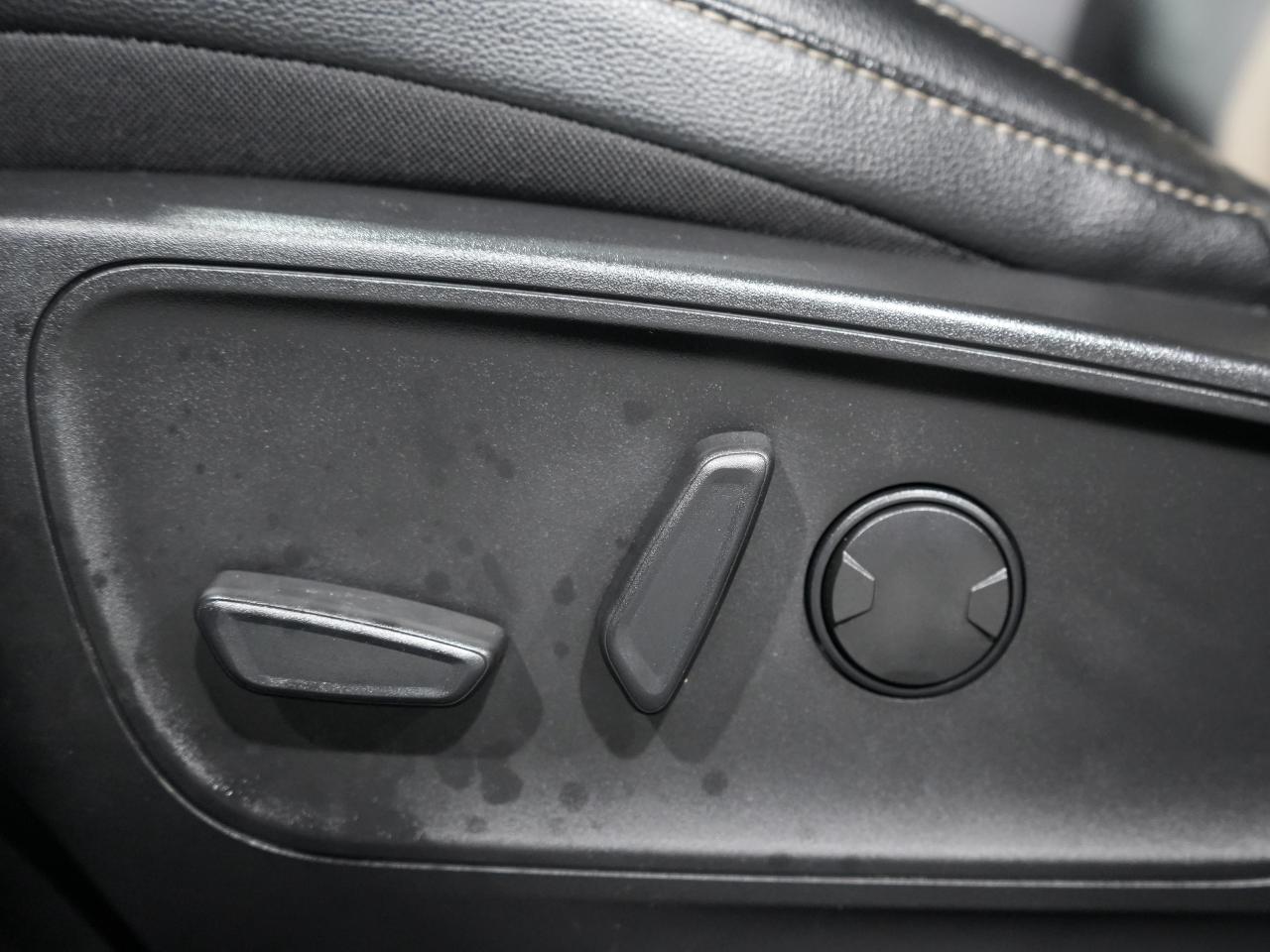 2022 Ford Escape Titanium Plug-In Hybrid/HUD/B&O/ADAPTIVE CRUISE Photo